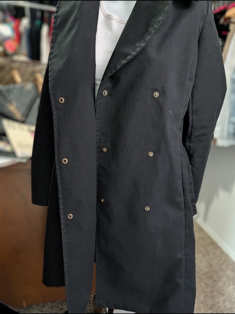 Fall 2002 Banana Republic Black Belted Trench Coat with Wide Lapel - Picture 4 of 5